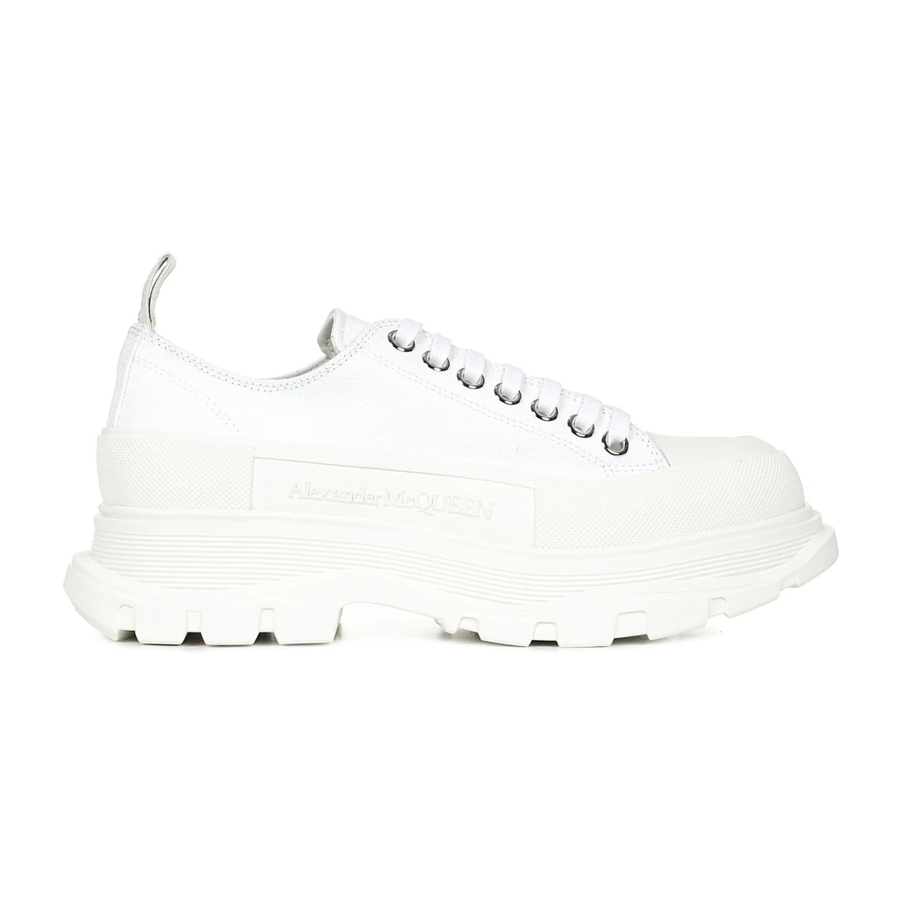 Weiße Sneaker mit Gummikappe und Schnürung