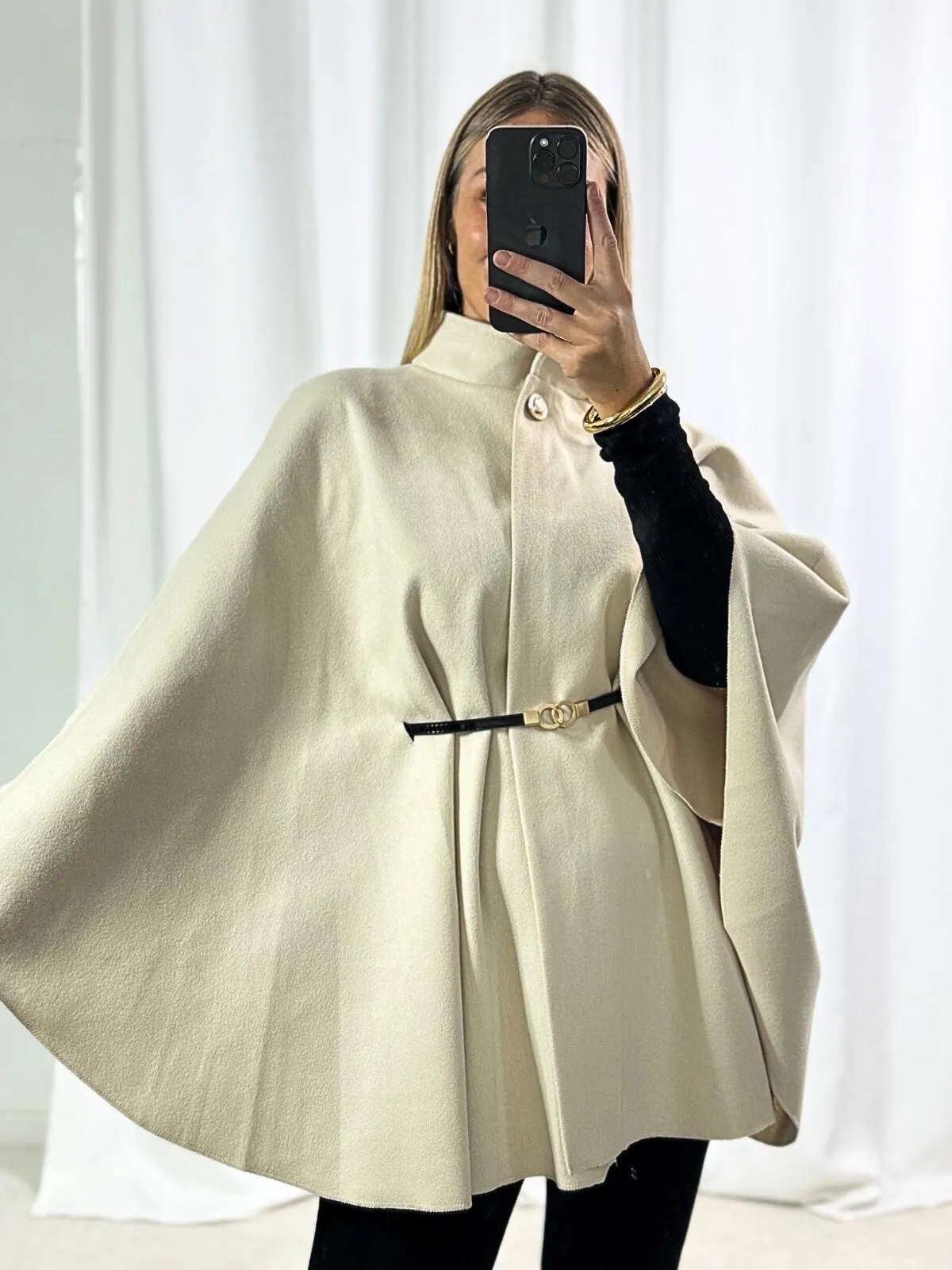 Übergroßer Poncho mit Gürtel